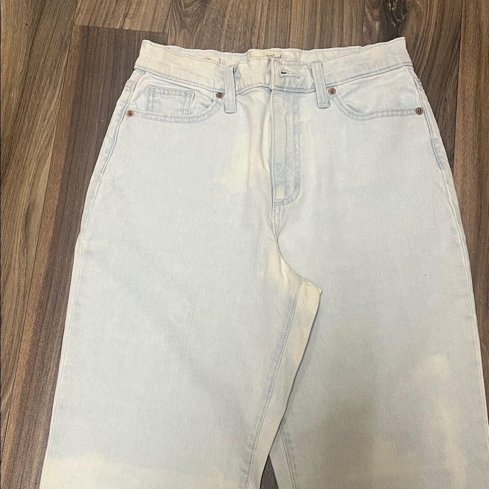 Universal Thread Light Blue Denim Jeans